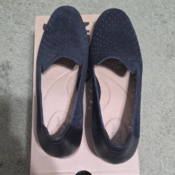 Clarks Women's Black Perforated Loafers - Picture 2 of 7